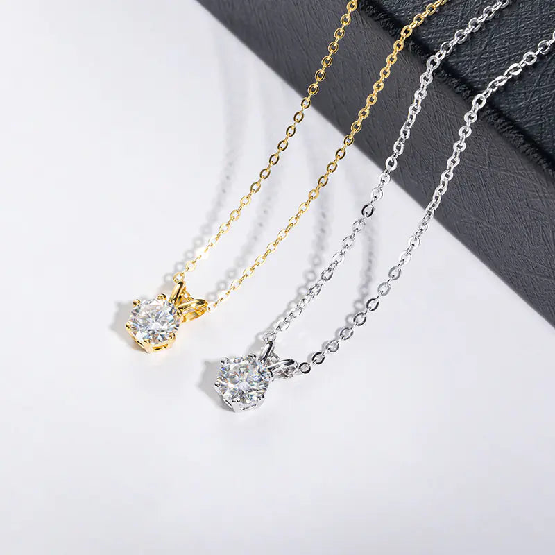 Moissanite Light Dot Necklace
