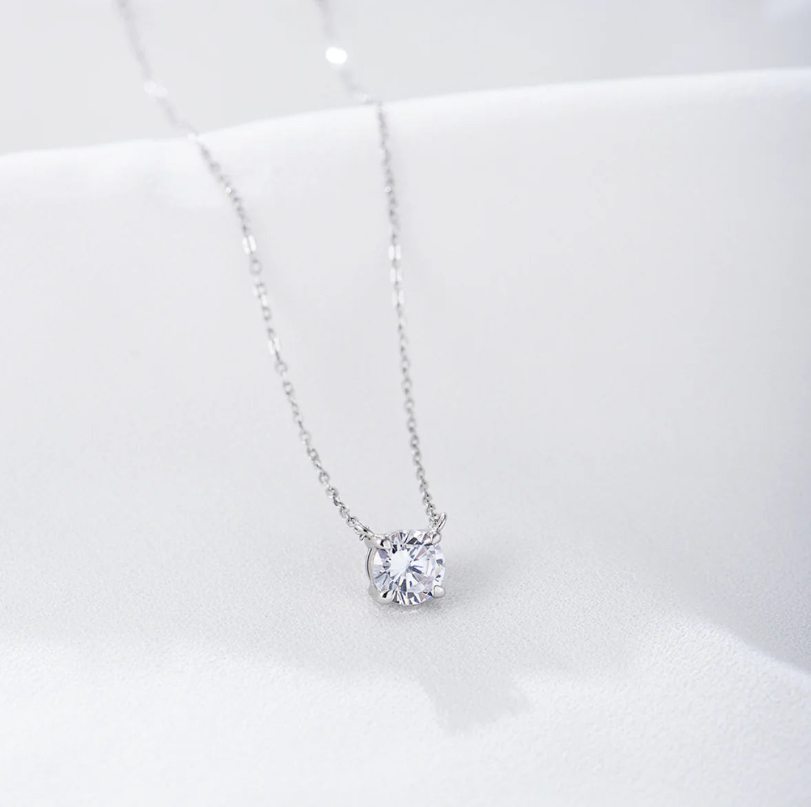 Zircon Round Pendant Necklace