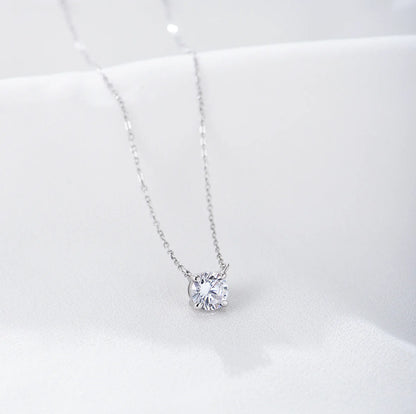 Zircon Round Pendant Necklace